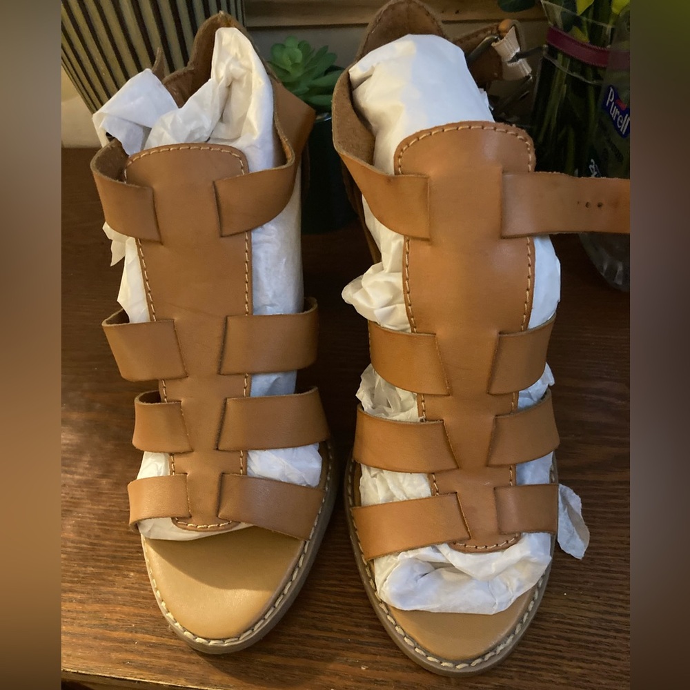 Tan Cage strap heels 10 wide